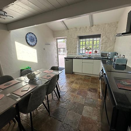 Dwylig Isa Holiday Cottages Rhuddlan ภายนอก รูปภาพ