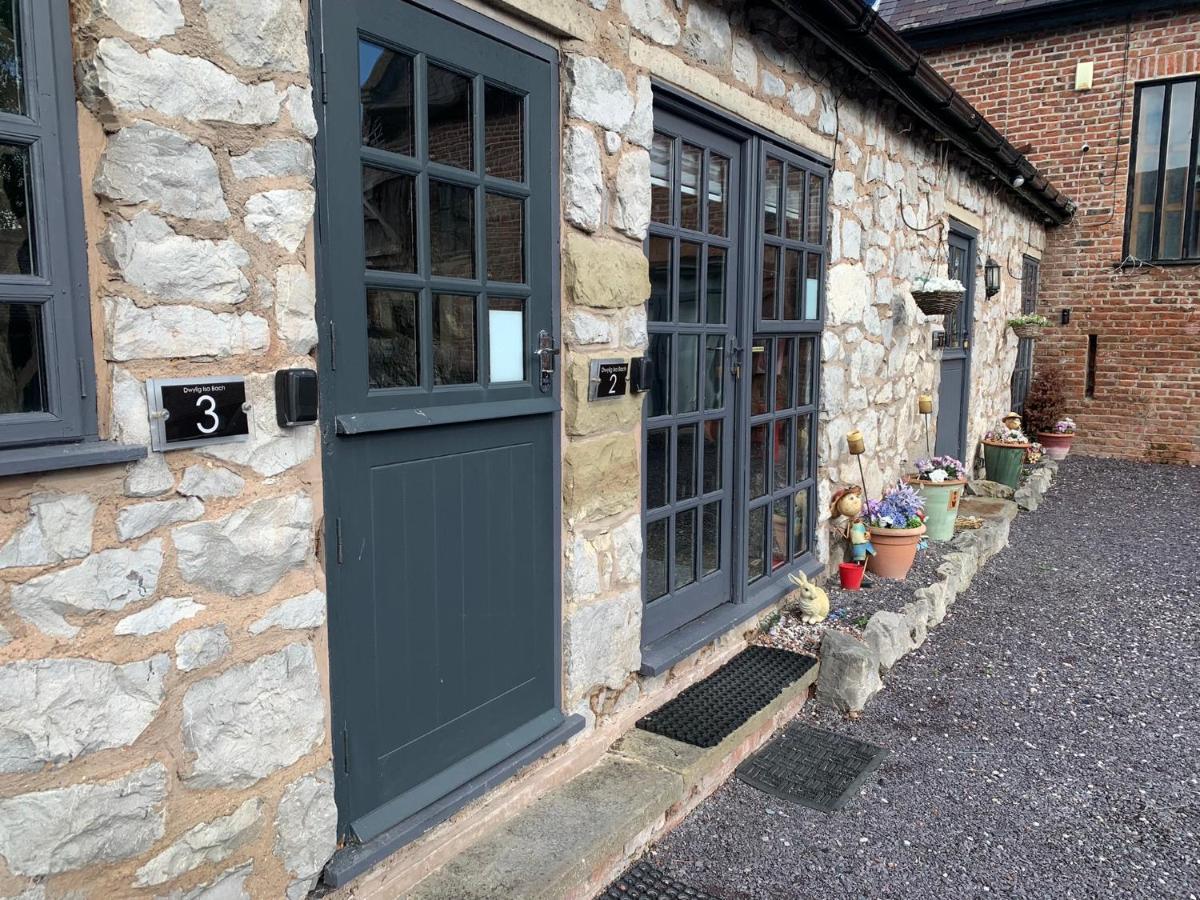 Dwylig Isa Holiday Cottages Rhuddlan ภายนอก รูปภาพ