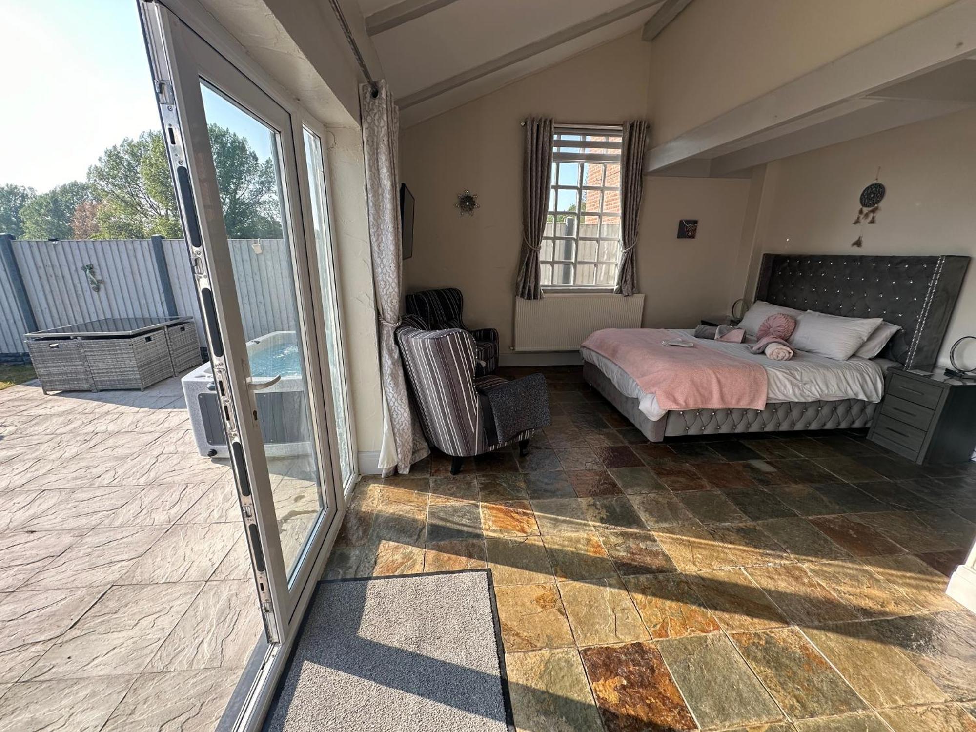 Dwylig Isa Holiday Cottages Rhuddlan ห้อง รูปภาพ