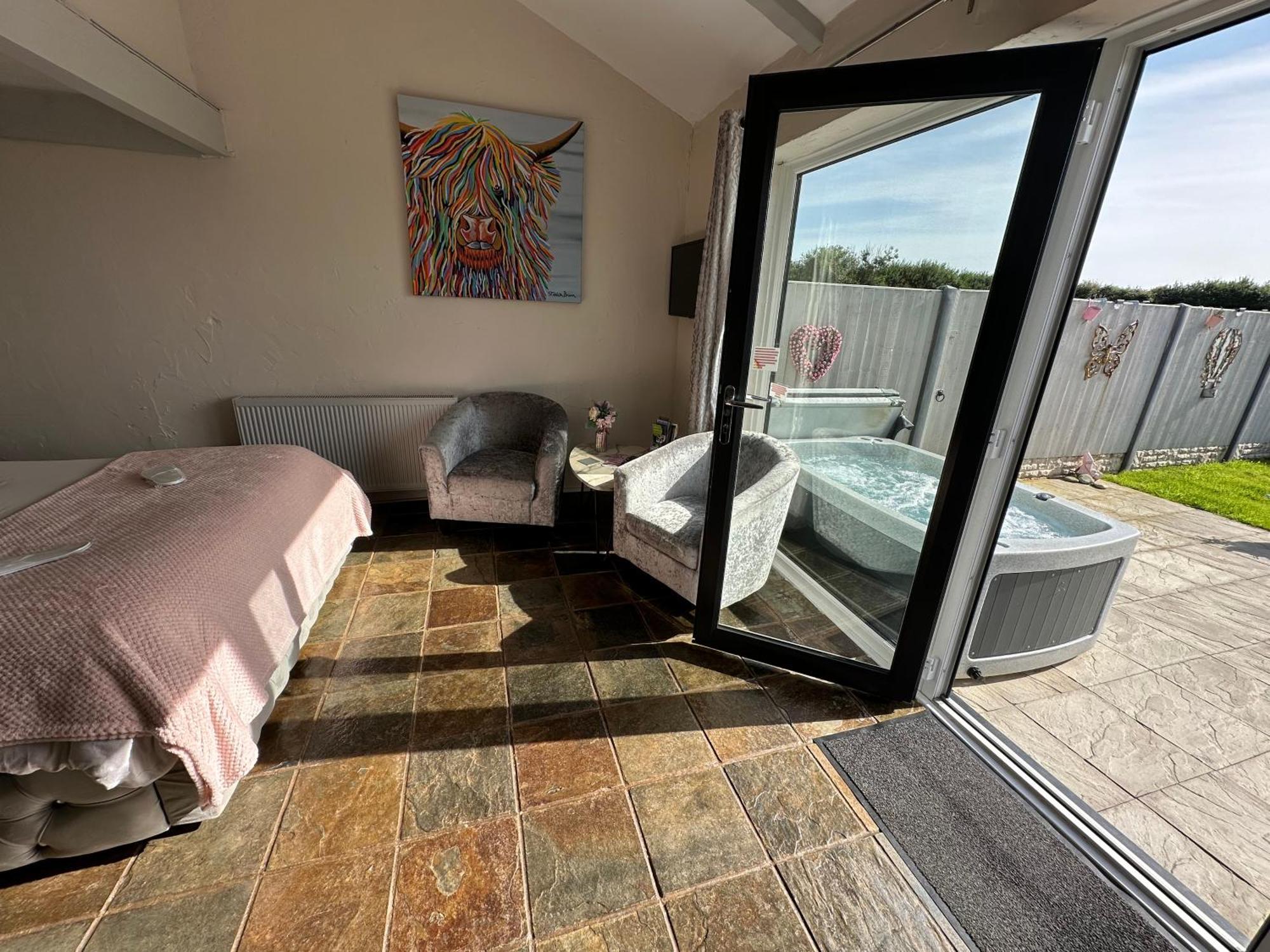 Dwylig Isa Holiday Cottages Rhuddlan ภายนอก รูปภาพ